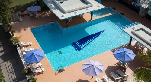 Beach Luxury Hotel image 13